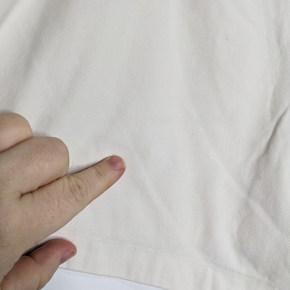 ✨3/$15 Athleta white exercise workout shorts 14 - Picture 4 of 9